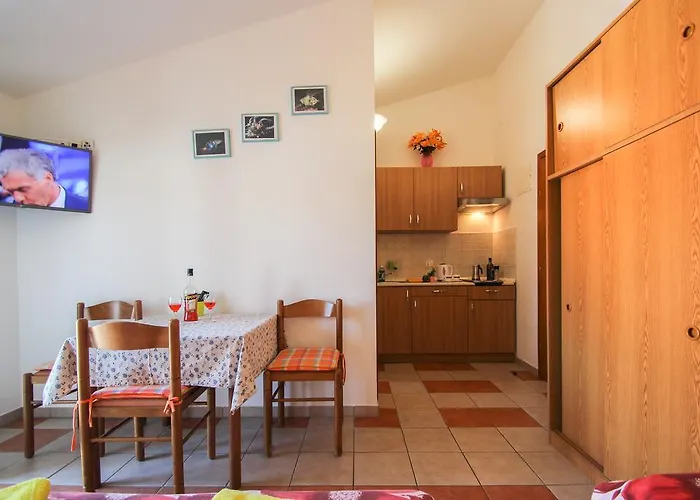 Apartments Miani