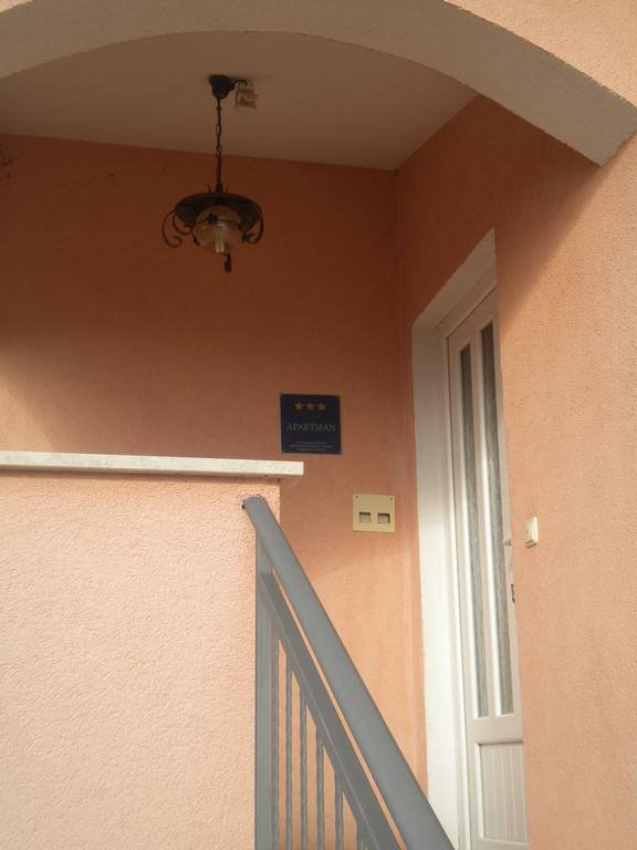 Apartment Miani *